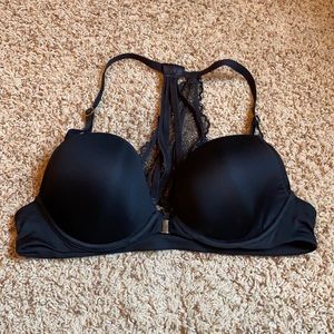 Cacique front closure bra
